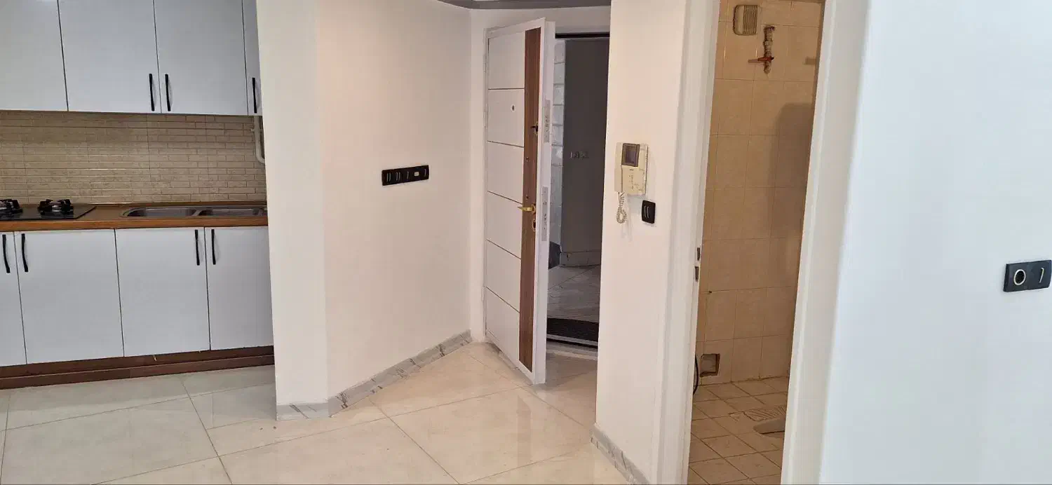 طبقه همکف ۹۵ متری