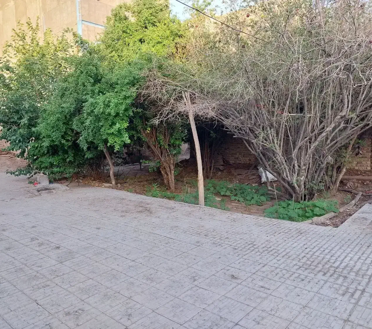 اجاره اتاق ۳۰ متری در مرکز سیرجان