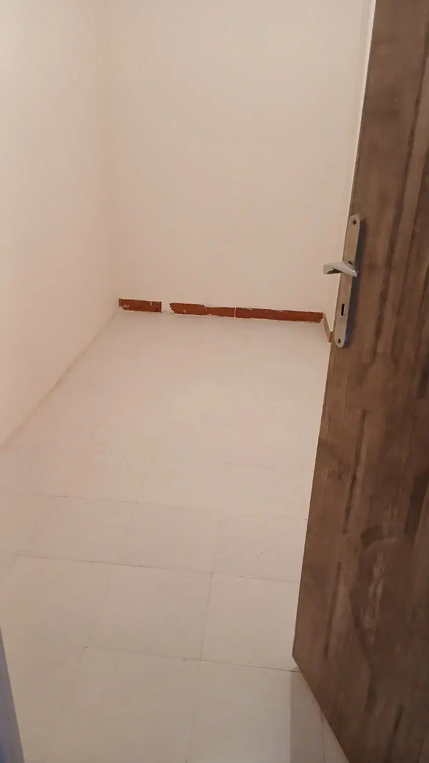 فروش واحد مسکونی نورگیر در اسلام آباد