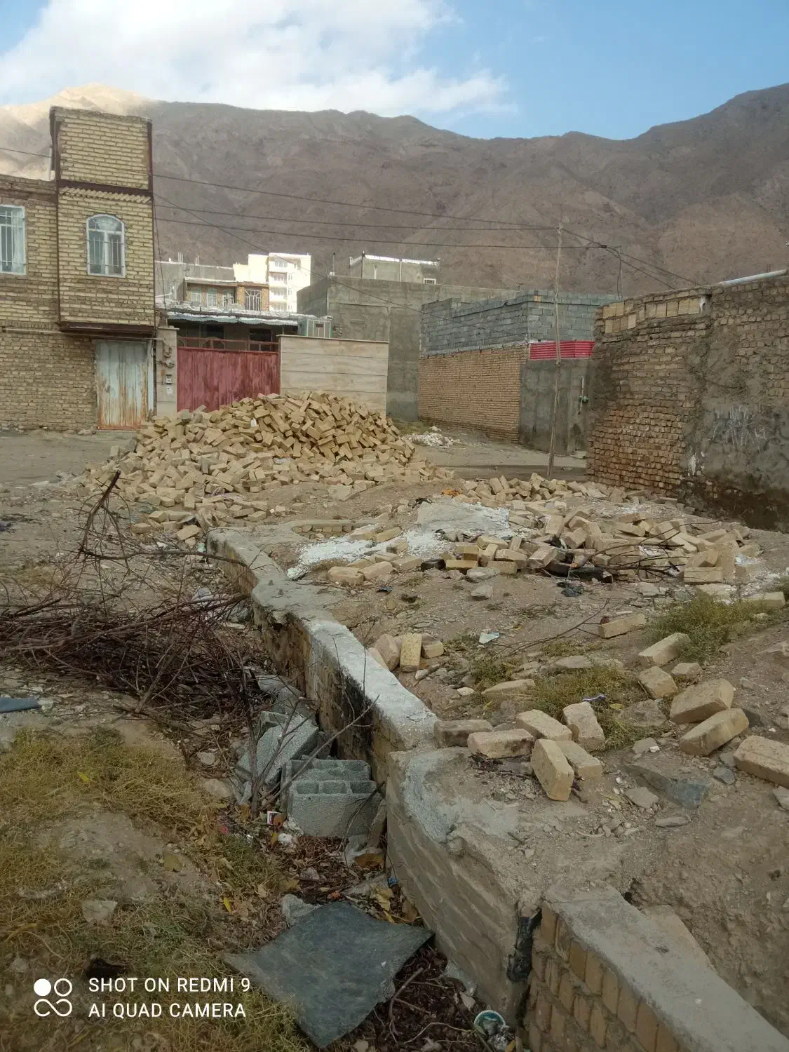 زمین قابل ساخت در  ازناو