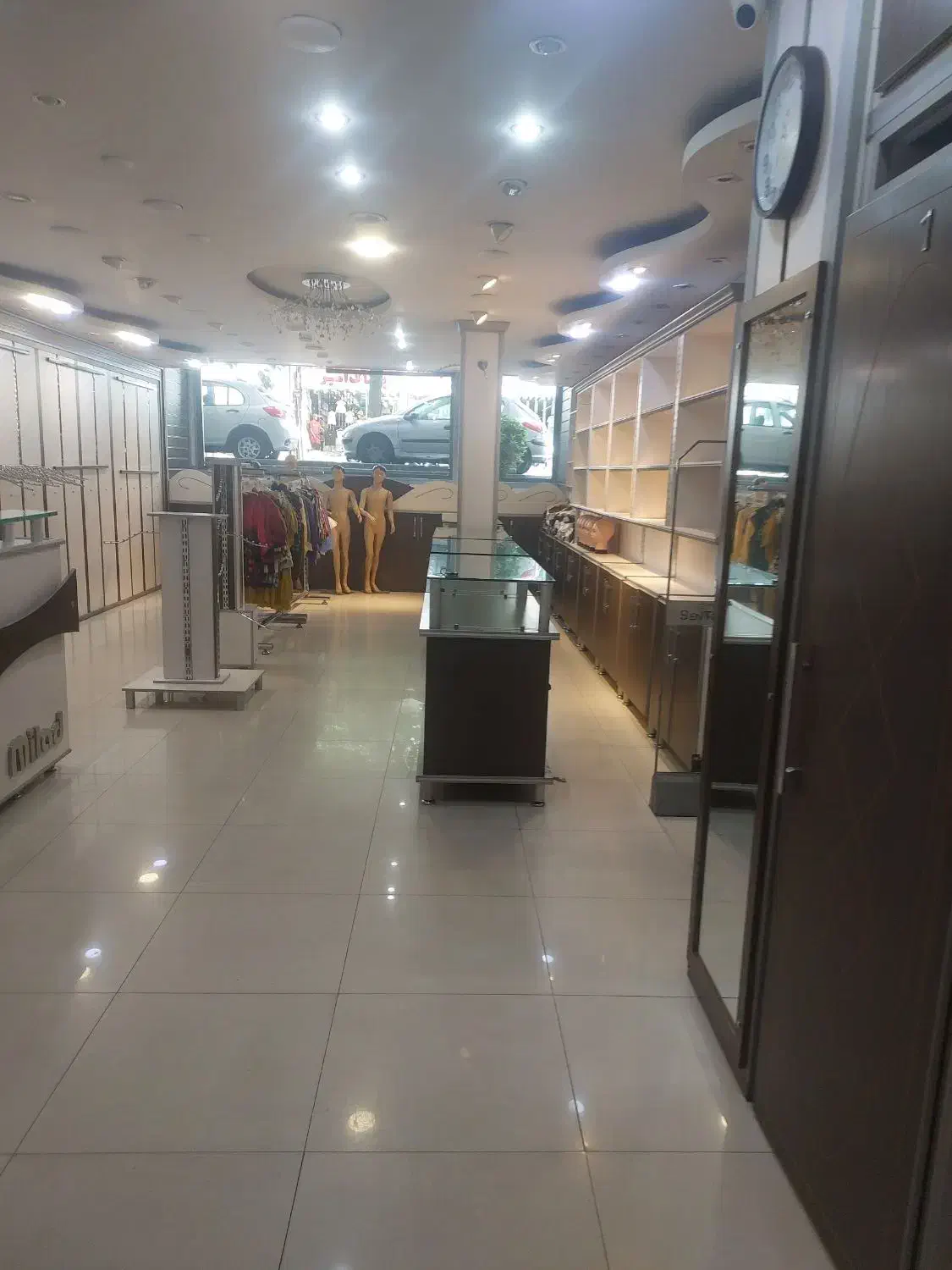 رهن واجاره مغازه جهت پوشاک با موقیت عالی