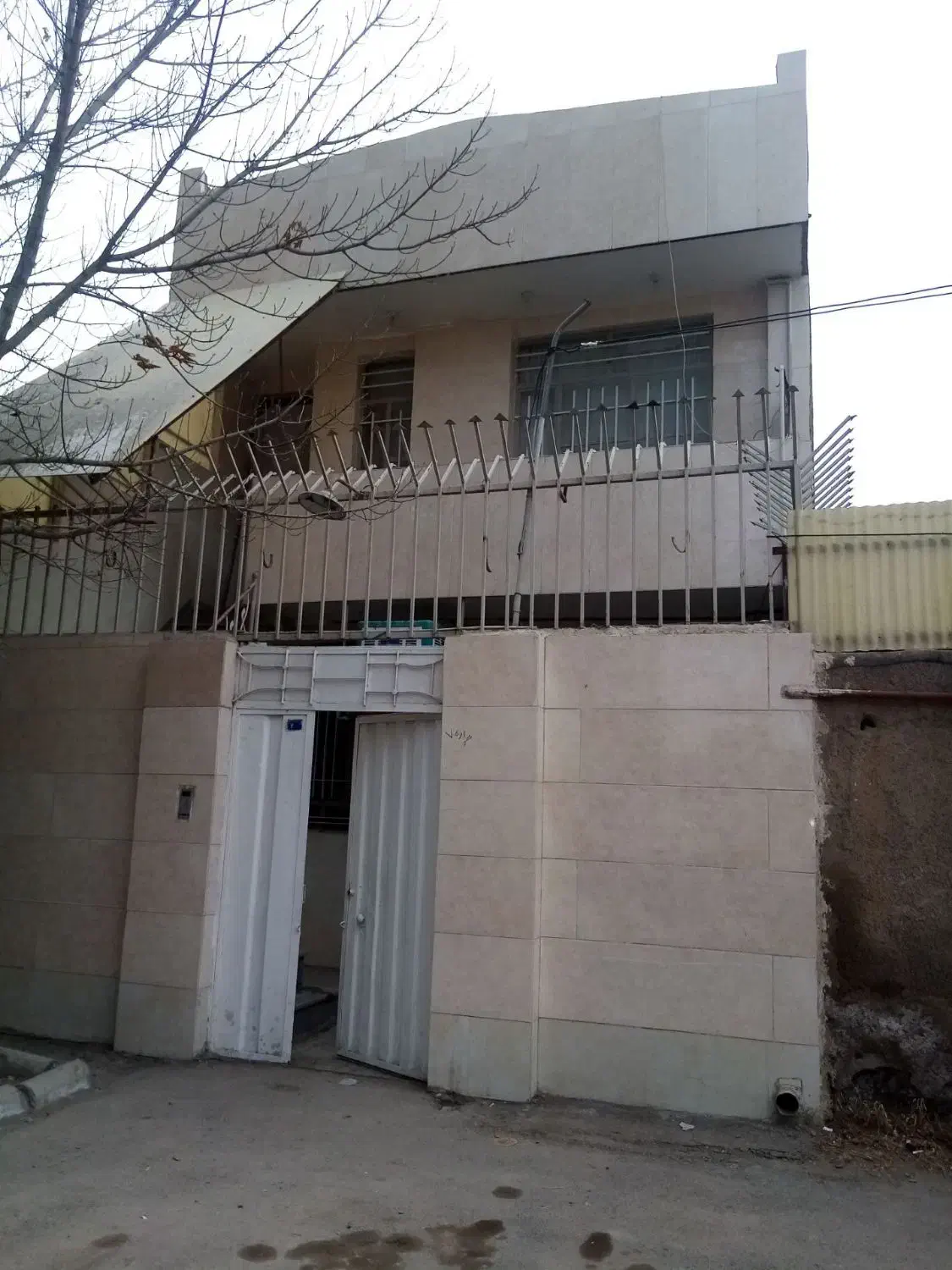 انباری یا زیر زمین