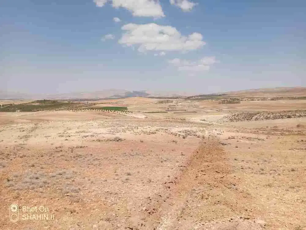 فروش زمین ۱۴۰  متری  مسکونی قصر  قمشه