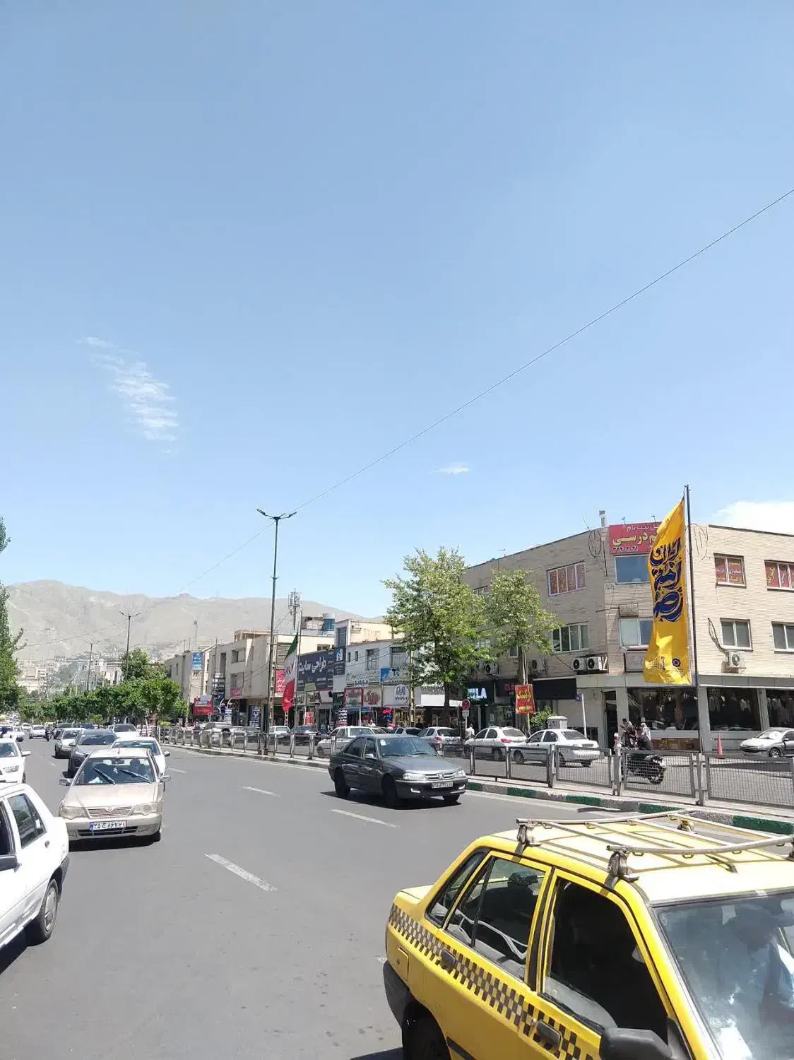 مغازه ۲۰۰ متر چهارراه طالقانی