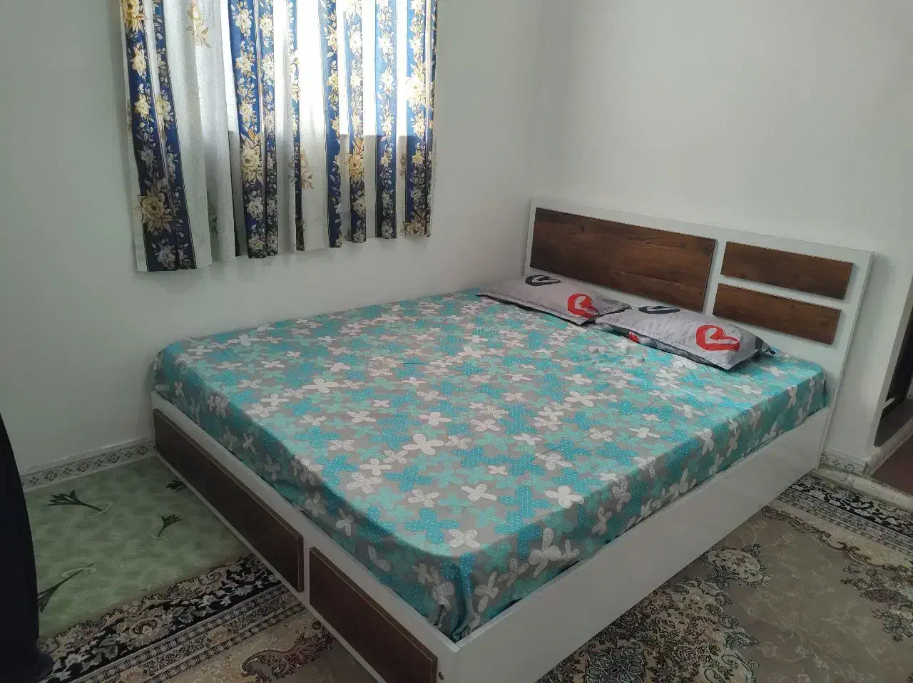 سوییت اجاره‌ای، روستای سی‌پی
