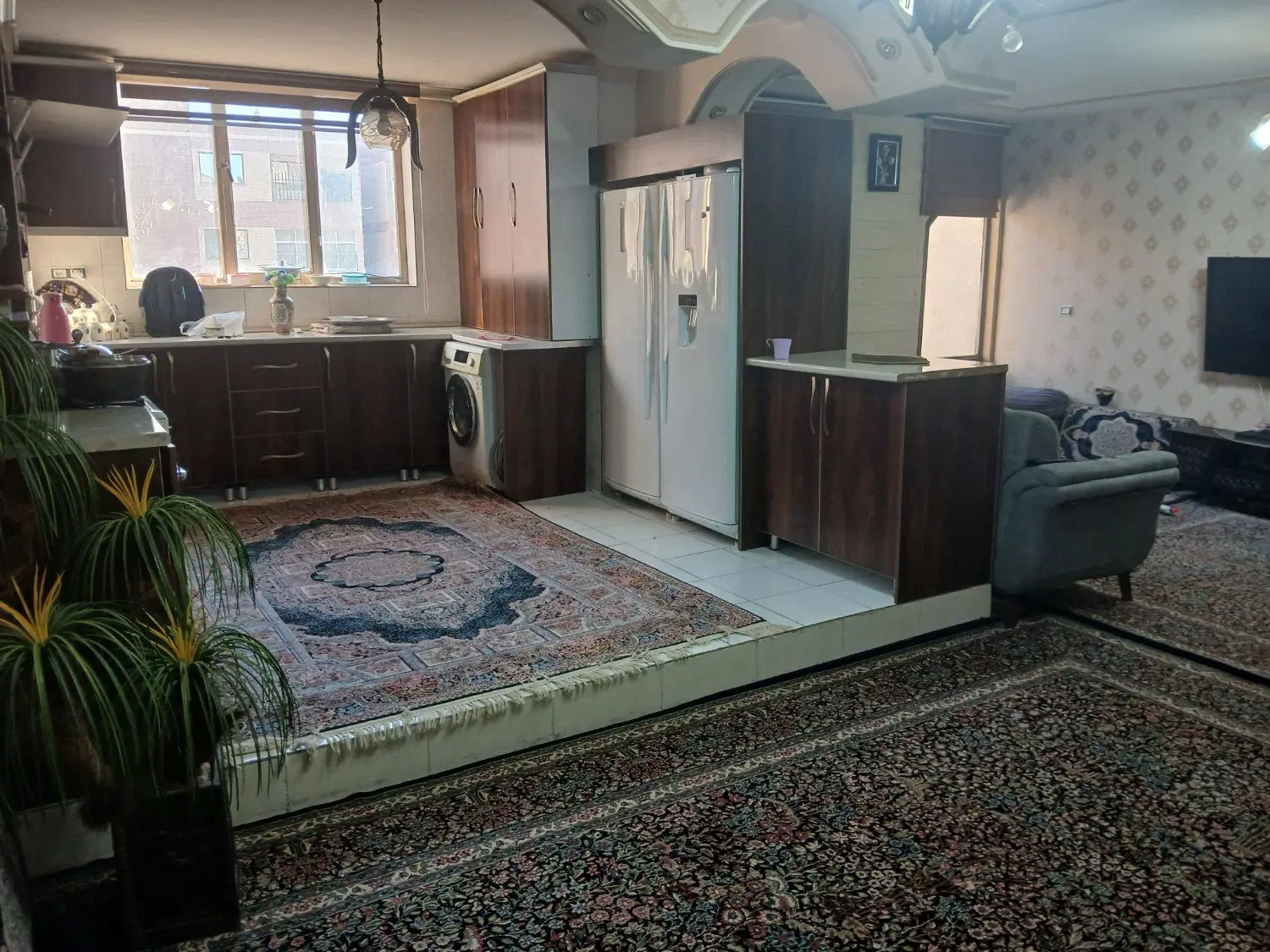 اپارتمان صادقیه