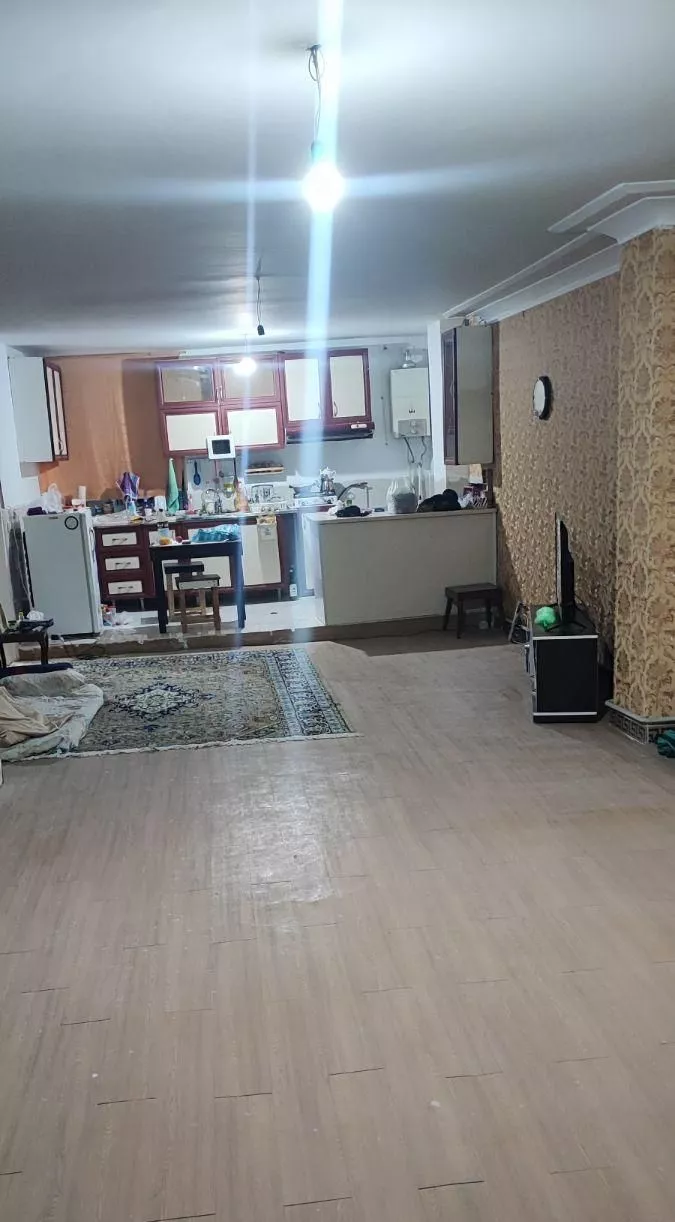 فروش آپارتمان ۱۴۰ متری ۲ خوابه در حصارک