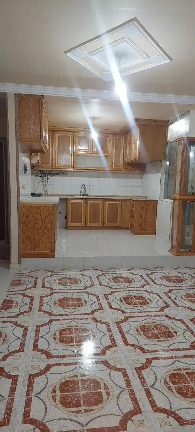 اجاره طبقه سوم ۲ خواب امکانات تکمیل