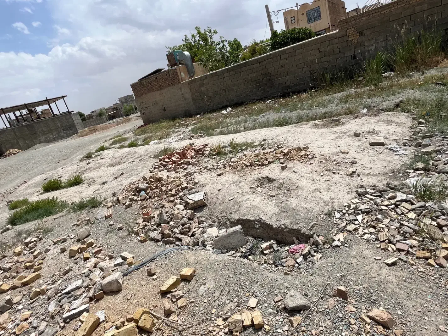 فروش زمین100 متری در بافت انجم آباد