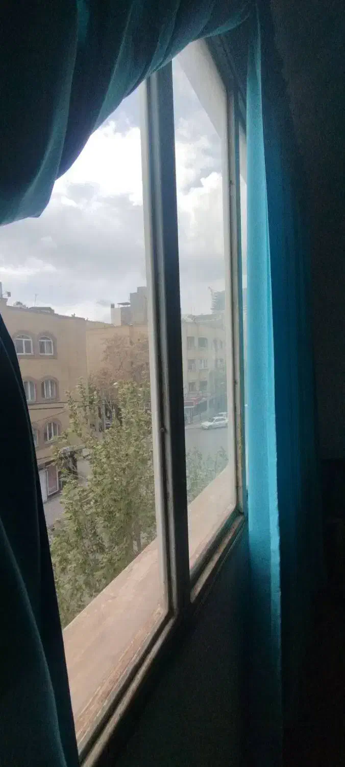همکف حیاط دار ۷۵ متر با۷۰ متر حیاط هاشمیه ۴۱