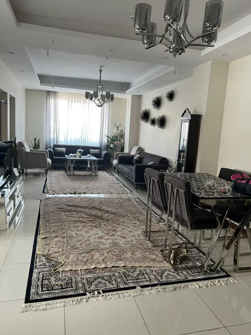 ۱۰۵ متر ۳ خواب_سالن پرده‌خور_ تهرانسر