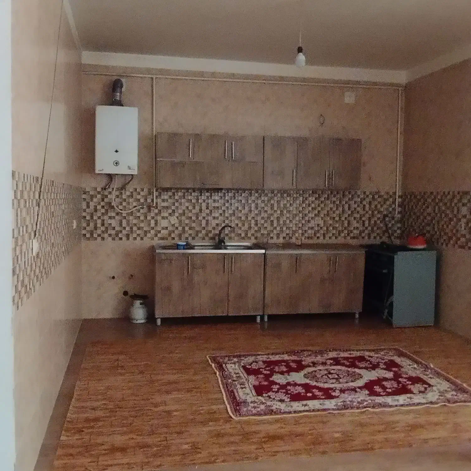 خانه طبقه همکف