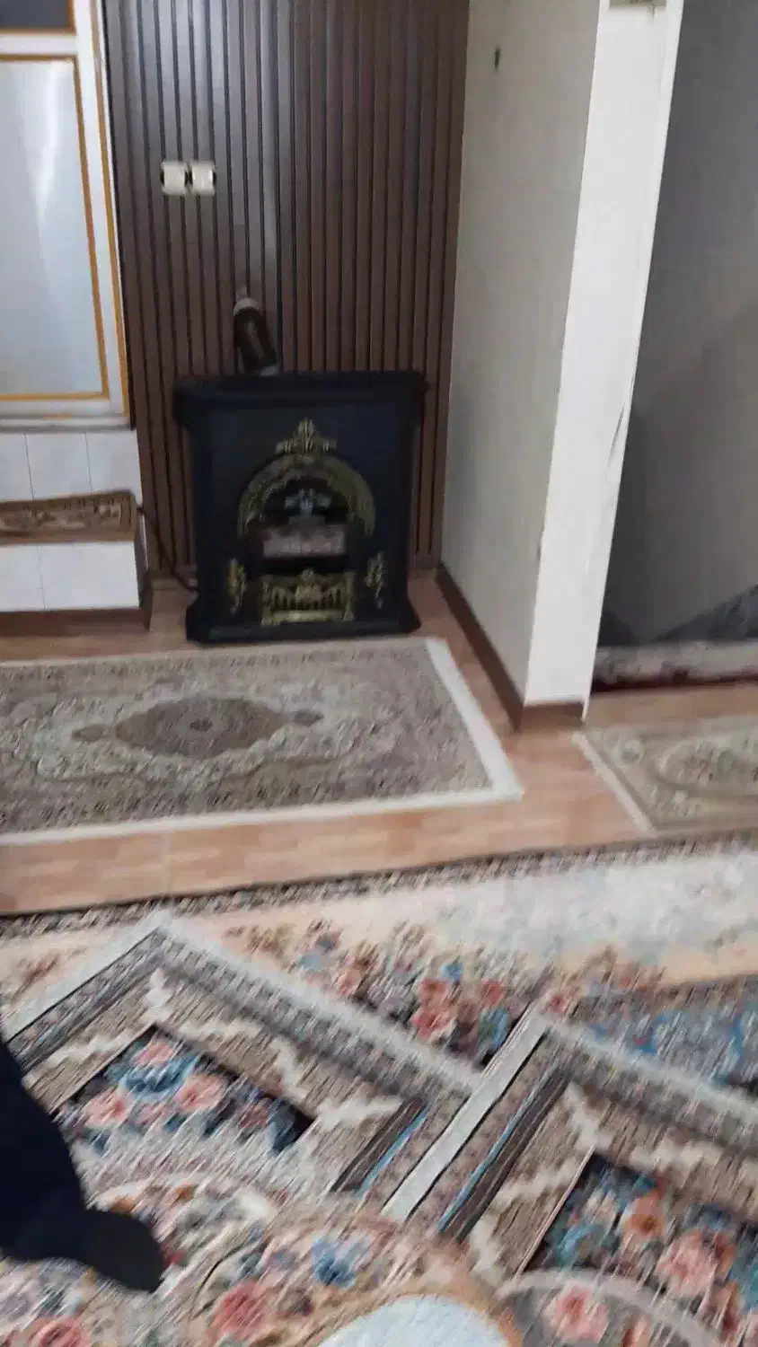 خانه دربستی دو طبقه