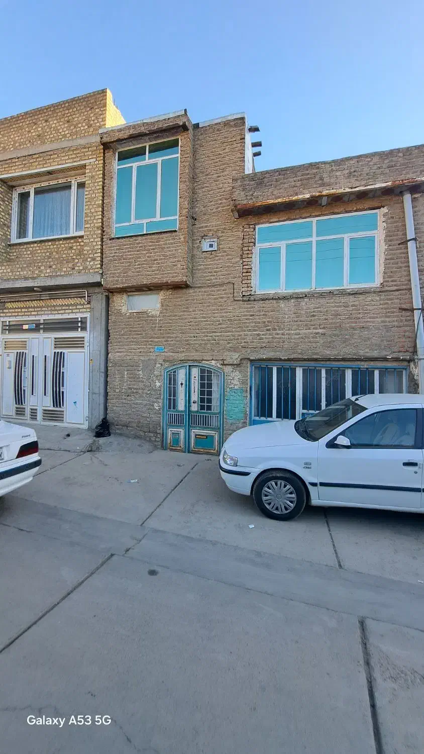 خانه۹۸متر دهنه اسلام اباد
