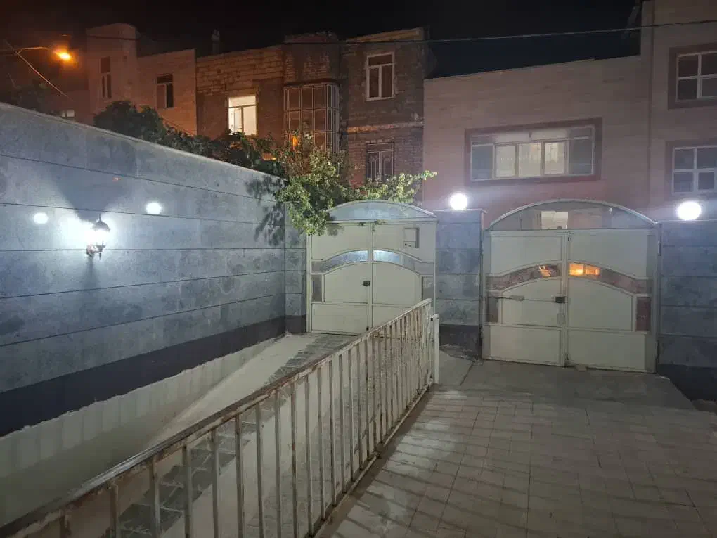 ۷۴ متری شخصی ساز گلشهر فاز ۱ .فروش فوری