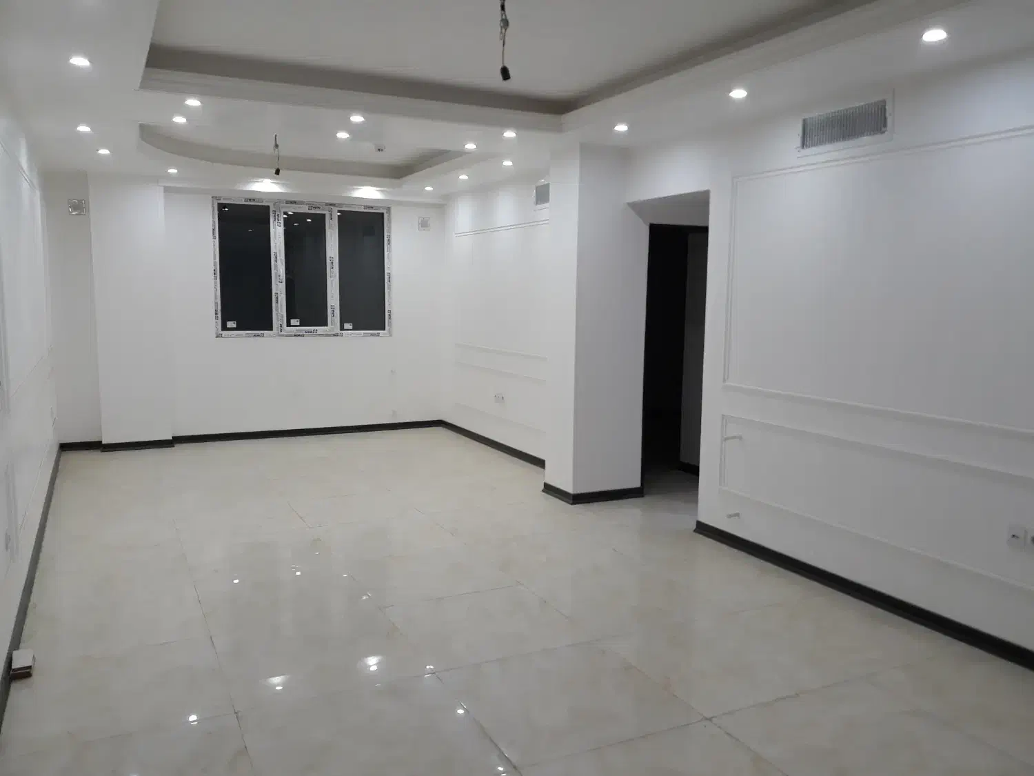 آپارتمان ۹۰ متری نوساز