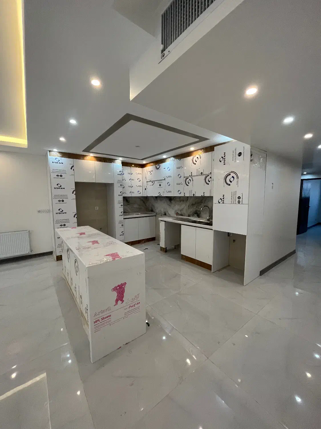 اجاره اپارتمان۳خوابه مستردار بزرگمهر فلکه احمداباد
