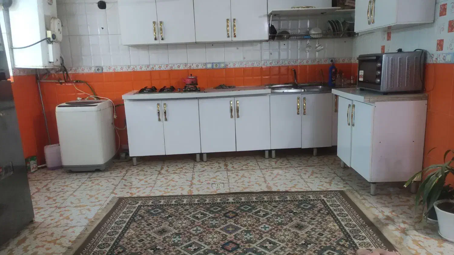 سوییت و اتاق اجاره یی