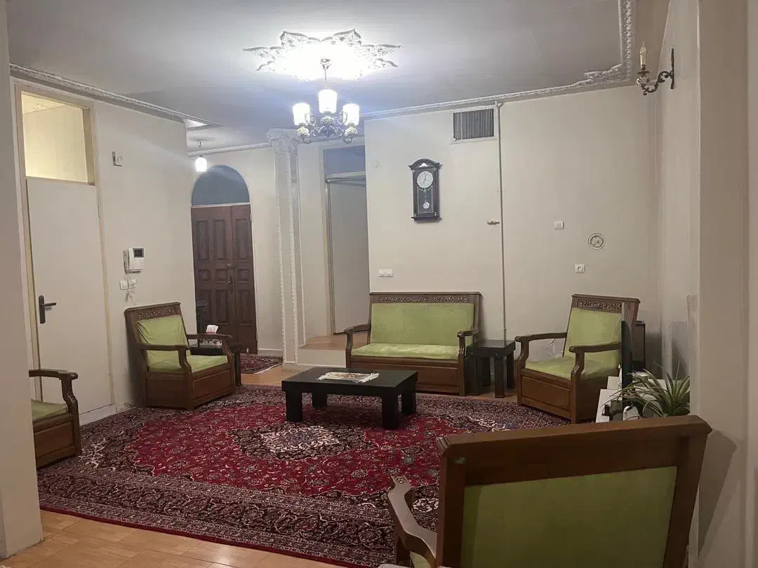 ۸۰ متر محلاتی گل شناس ،پارکینگ دار