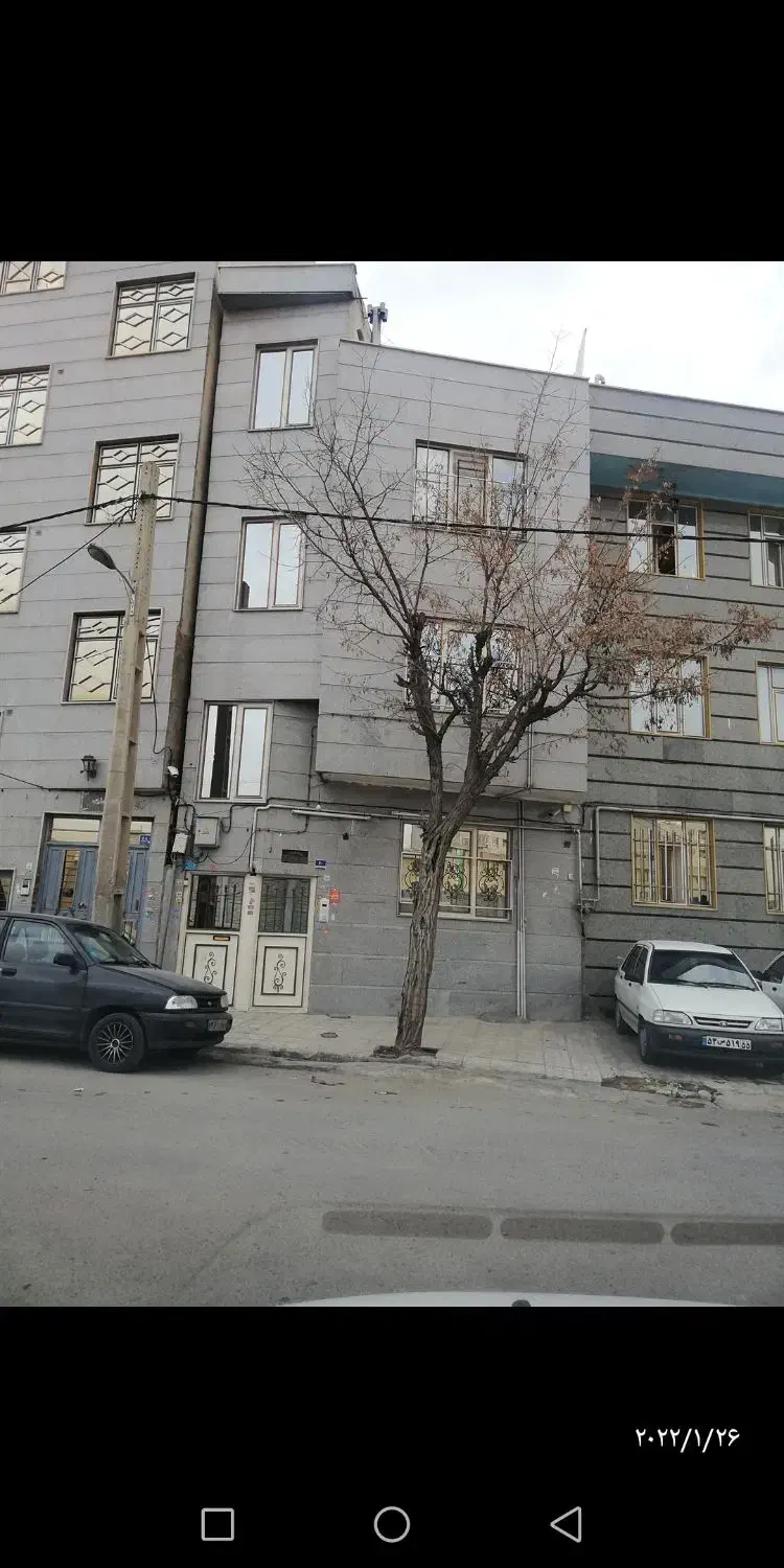 زیر زمین جهت کار گاه