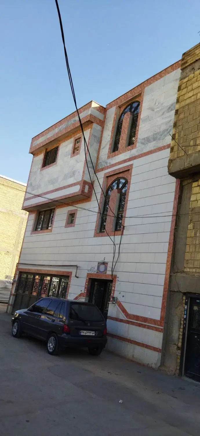 منزل ۲ طبقه ۳۰۰ متر زیربنا