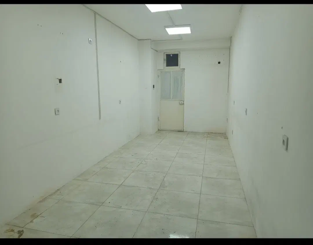 اجاره انبار ۵۰۰ متری