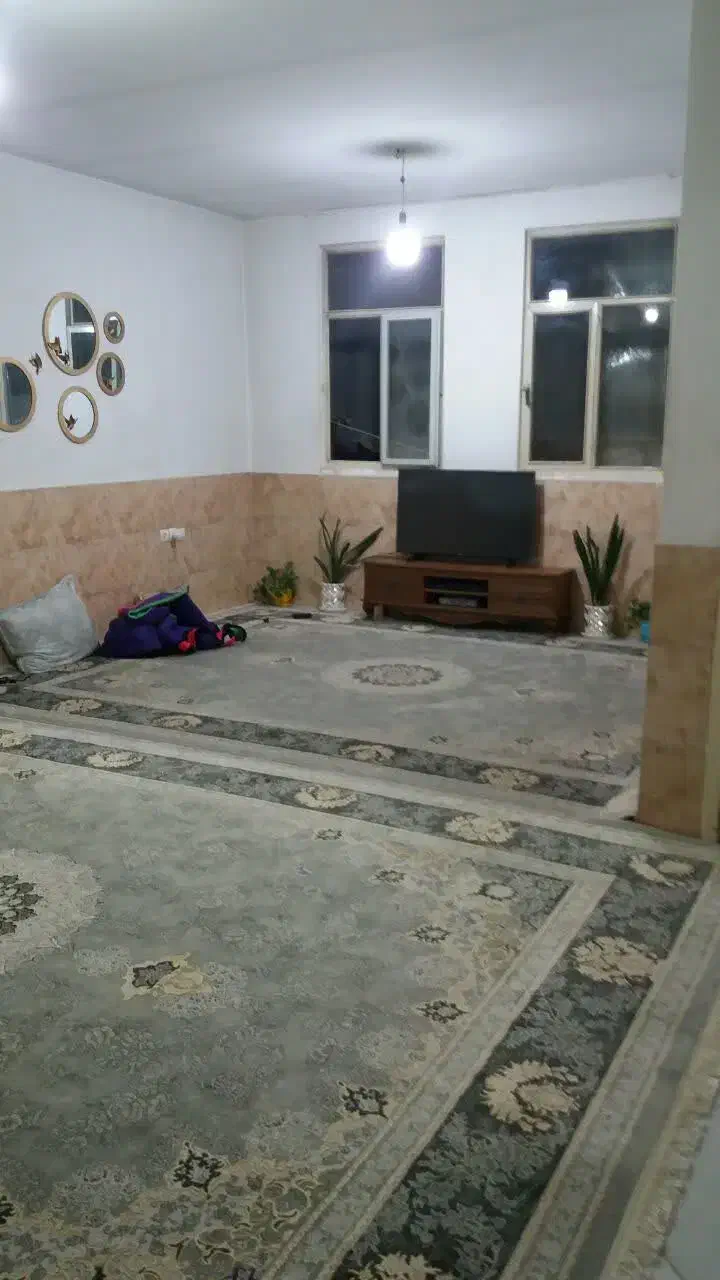 واحد ۷۵ متری در میدان شهدای گمنام پاکدشت مسجدجامع