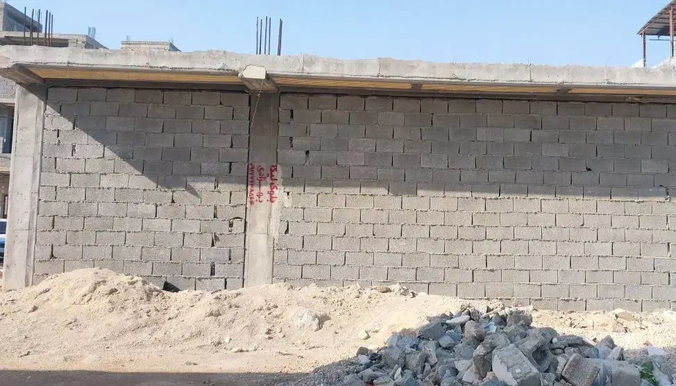 ویلایی دو خواب ۱۰۰ متری نیمه کاره سرتل مهر ۶۴