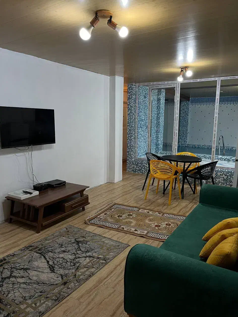 رهن و اجاره سالانه ویلای جنگلی استخر دار مبله