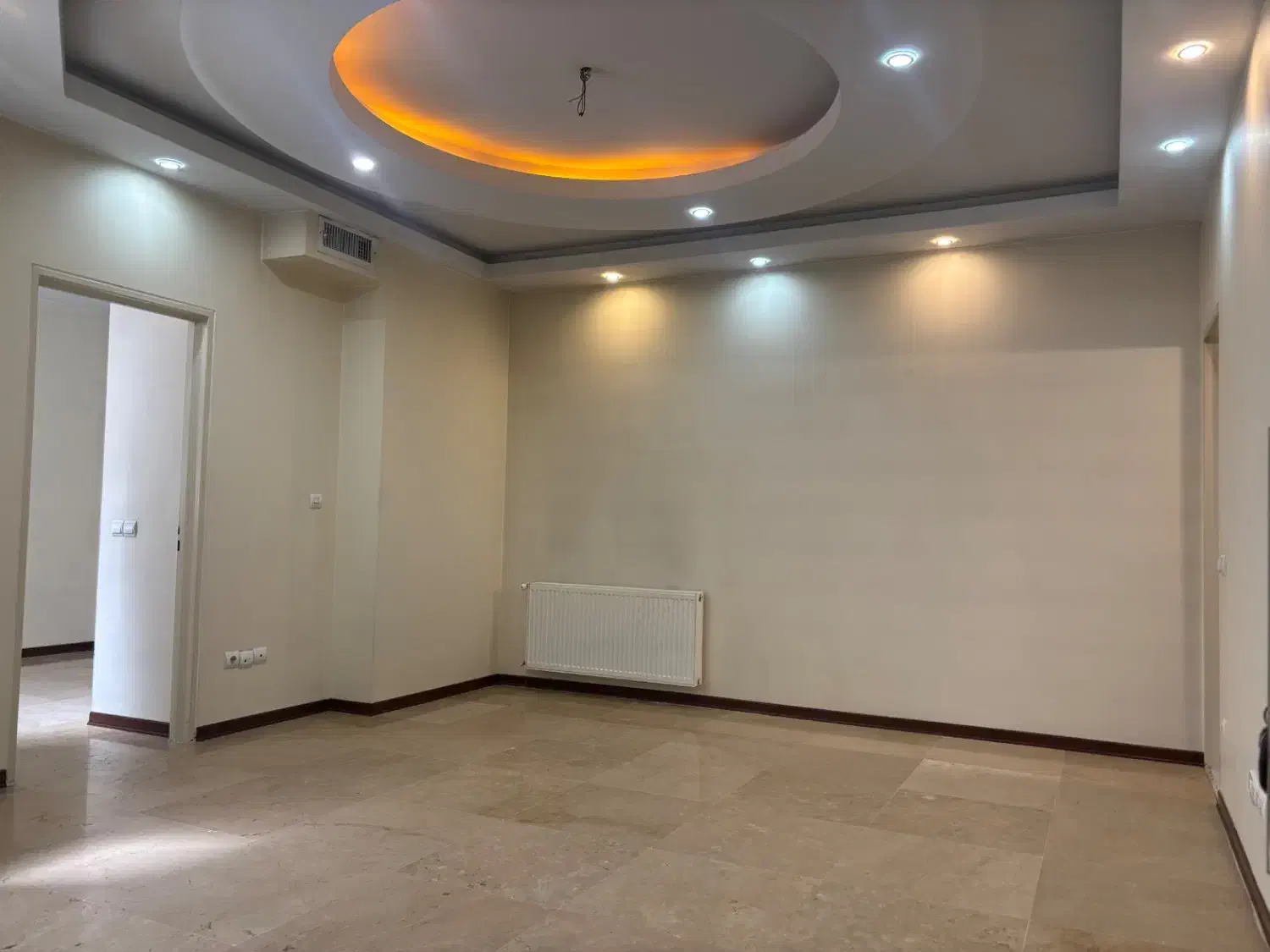 واحد۵۰ متری پارکینگ انبار آسانسور