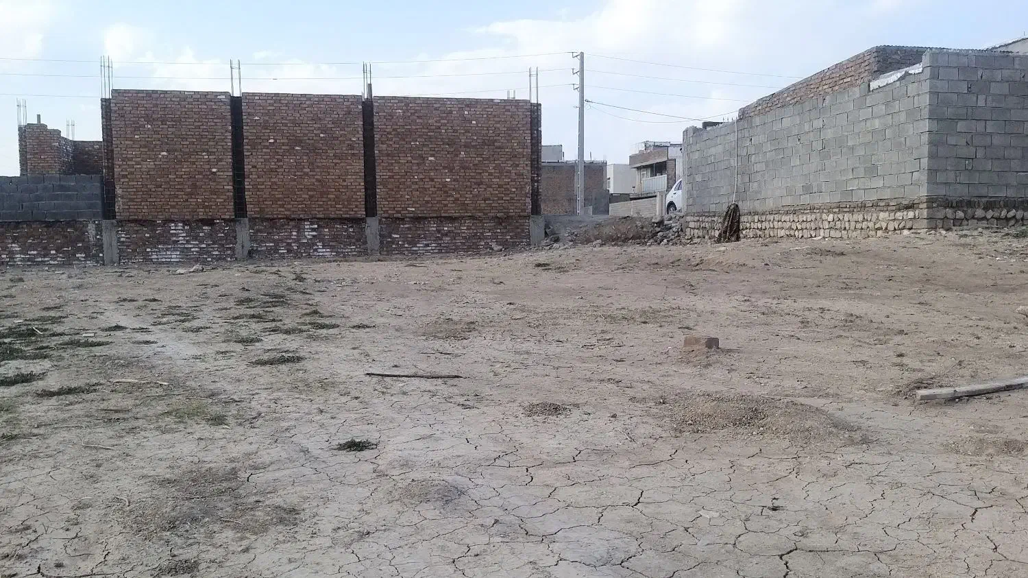 زمین مسکونی