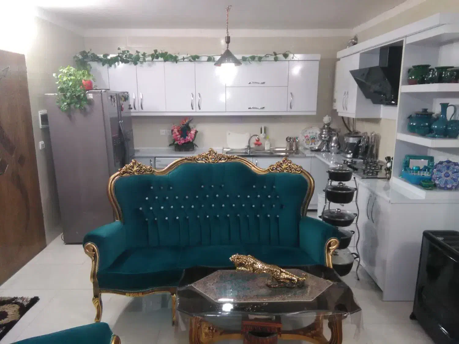 رهن و اجاره واحد مسکونی دارای مغازه هفتون
