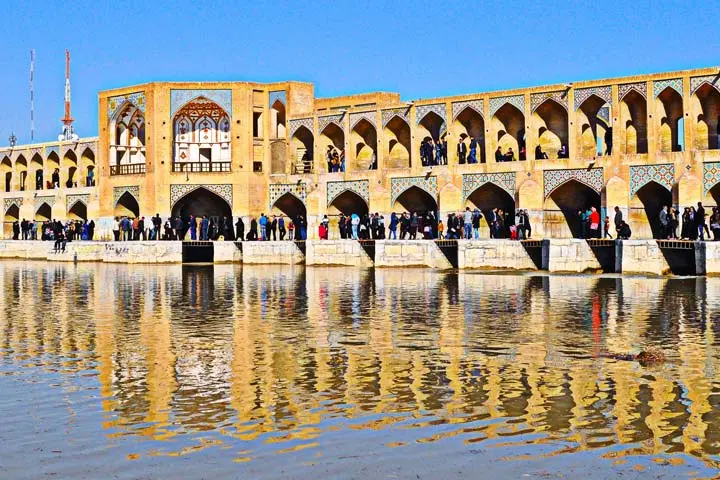 معاوضه اصفهان با غرفه در کیش