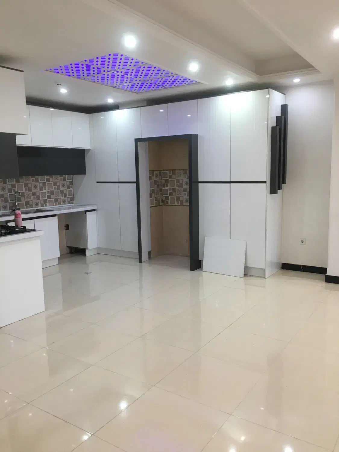 اجاره آپارتمان کاشانی ۱۱۵ متر  تک واحدی