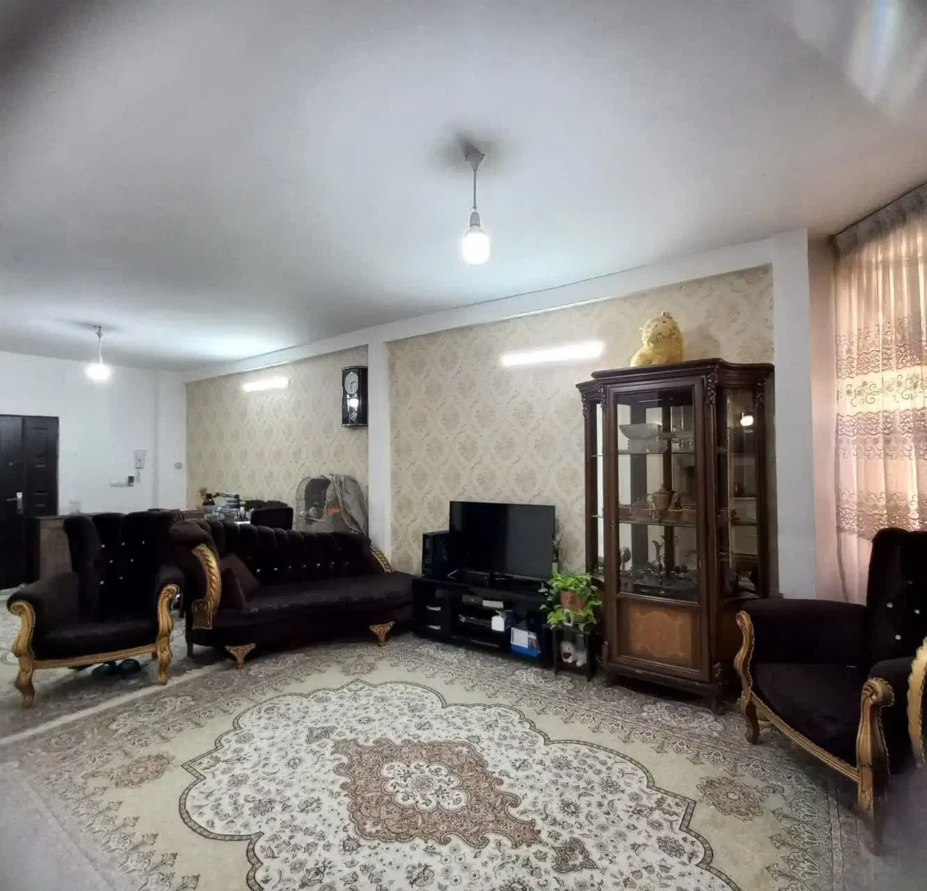 یوسفیه اسانسور فعال تمیز