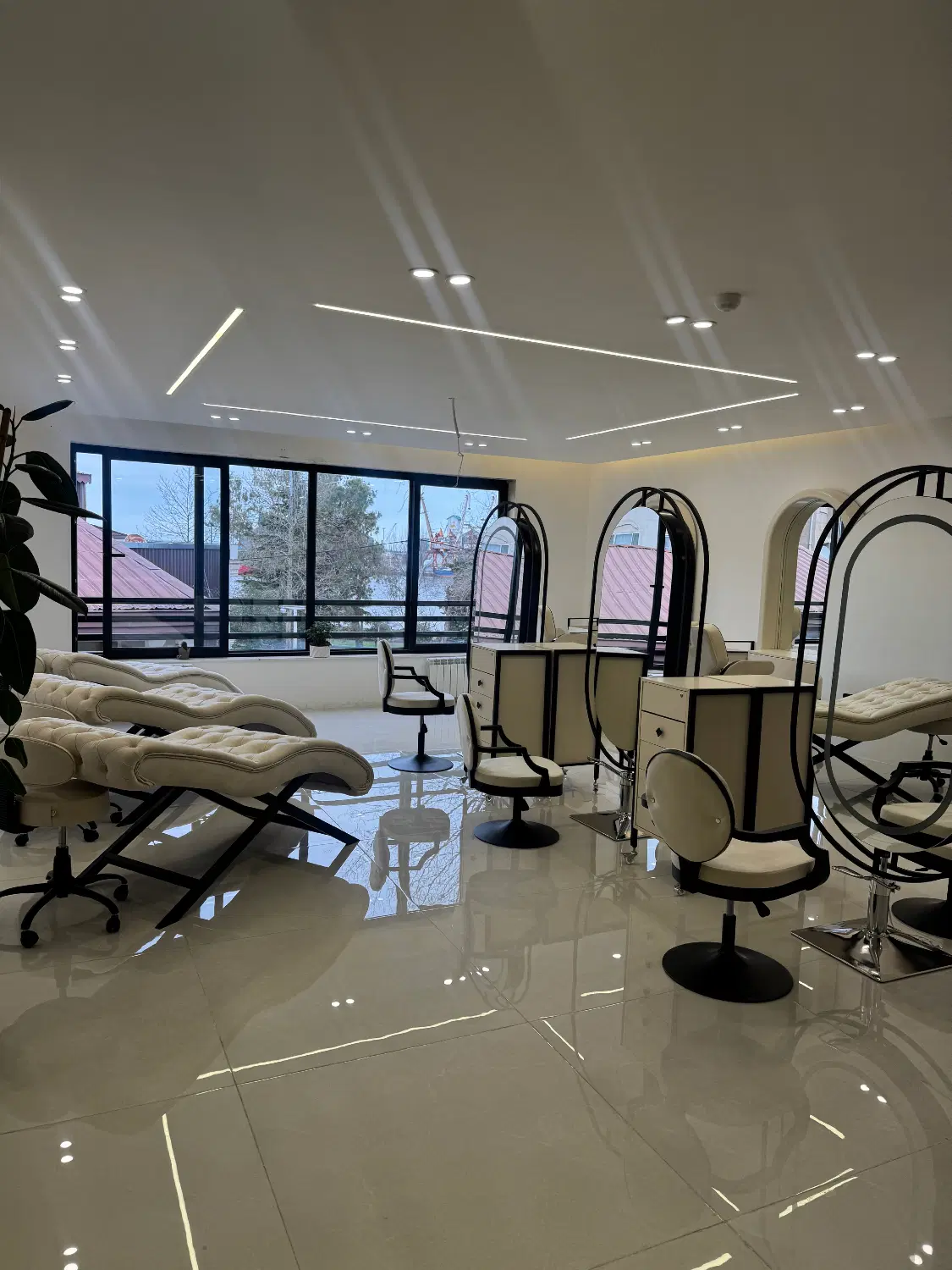 فرصت همکاری در سالن زیبایی