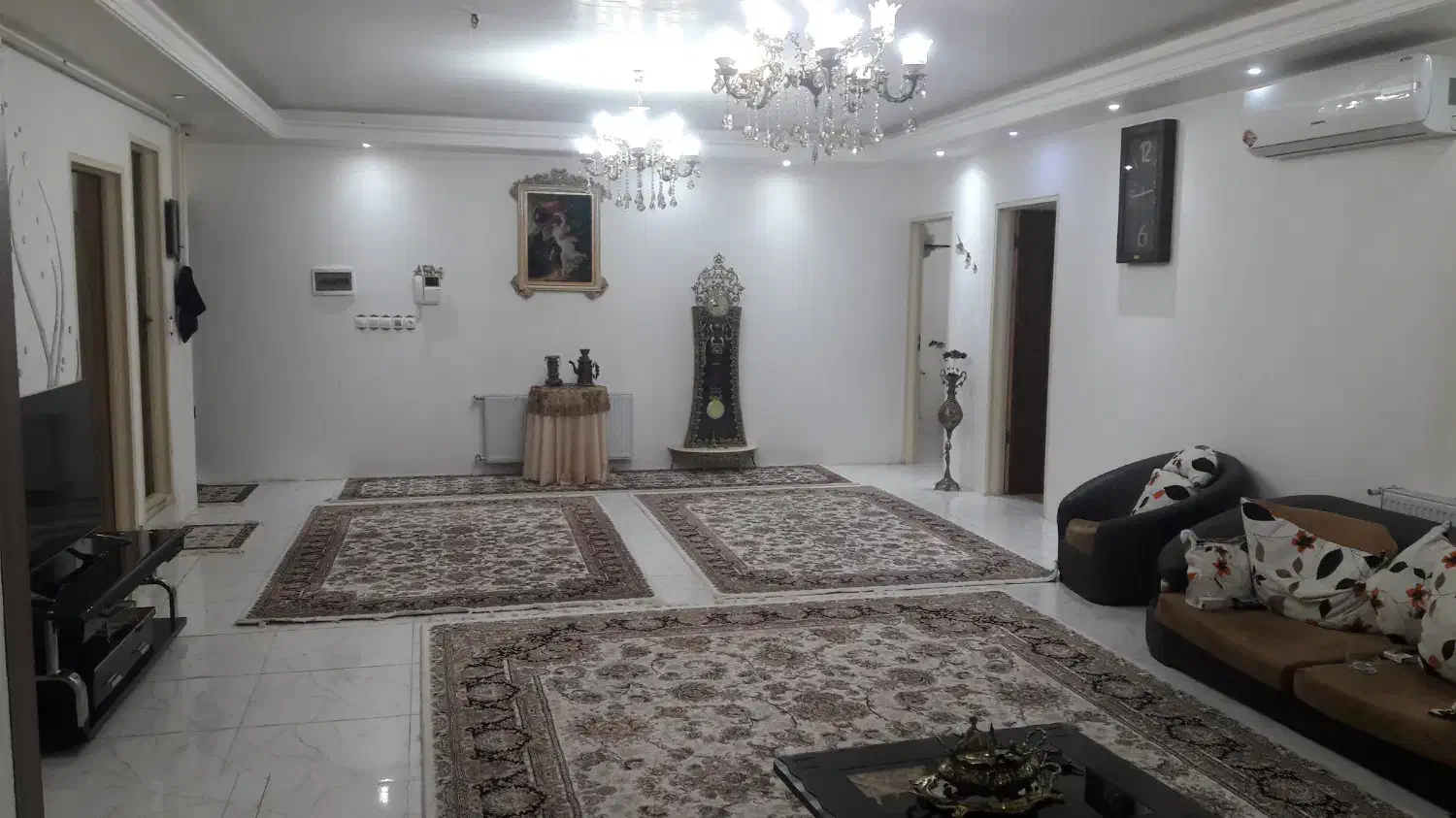 رهن واجاره واحد ۱۳۰ متری