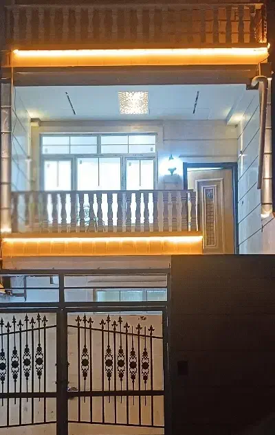 خانه دوطبقه ونیم