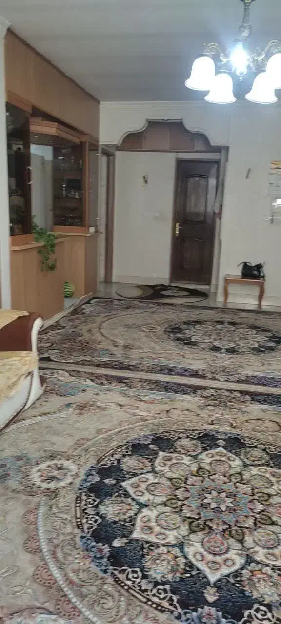 اجاره دو خواب ۹۰ متری طبقه اول