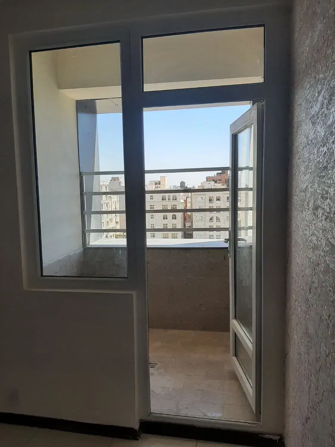 برج پارسیان اموزگار آپارتمان ۱۲۳ متری ۳ خوابه