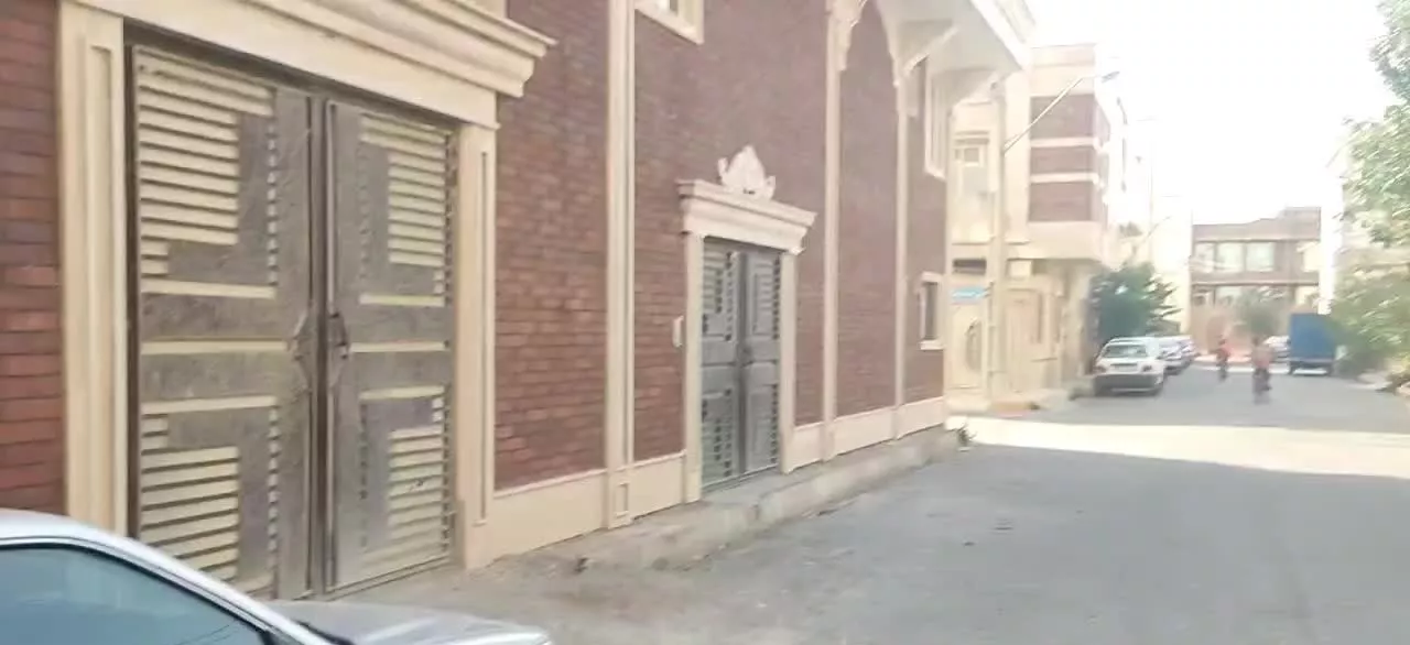 مغازه تجاری دو دهنه