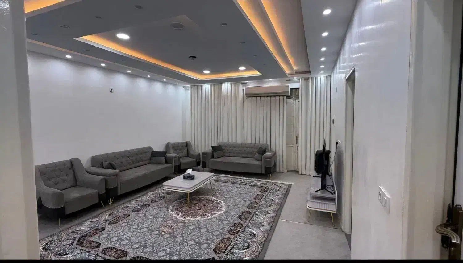 اقامتگاه مبله دو خواب باتمام امکانات پارکینگ دار