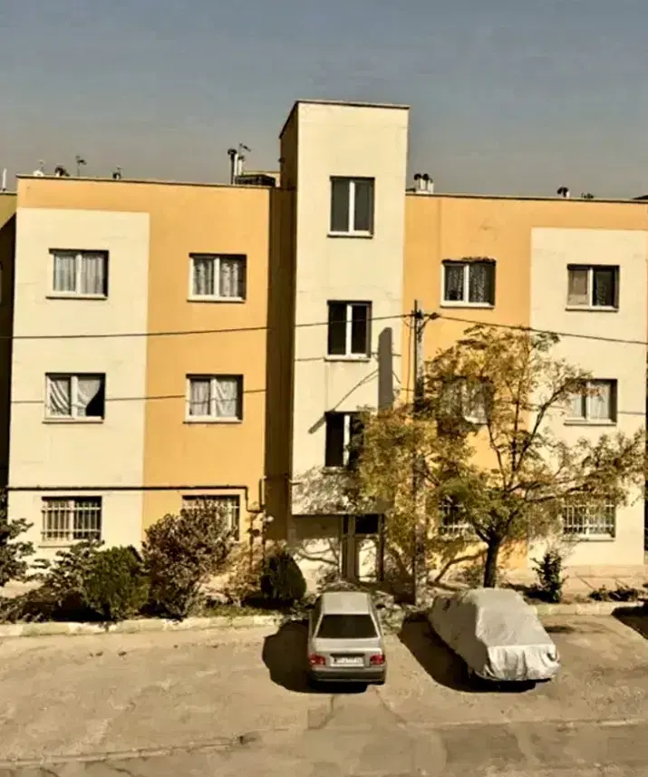 آپارتمان مهستان فاز۴پاکان همکف ۱دقیقه تامتروهشتگرد