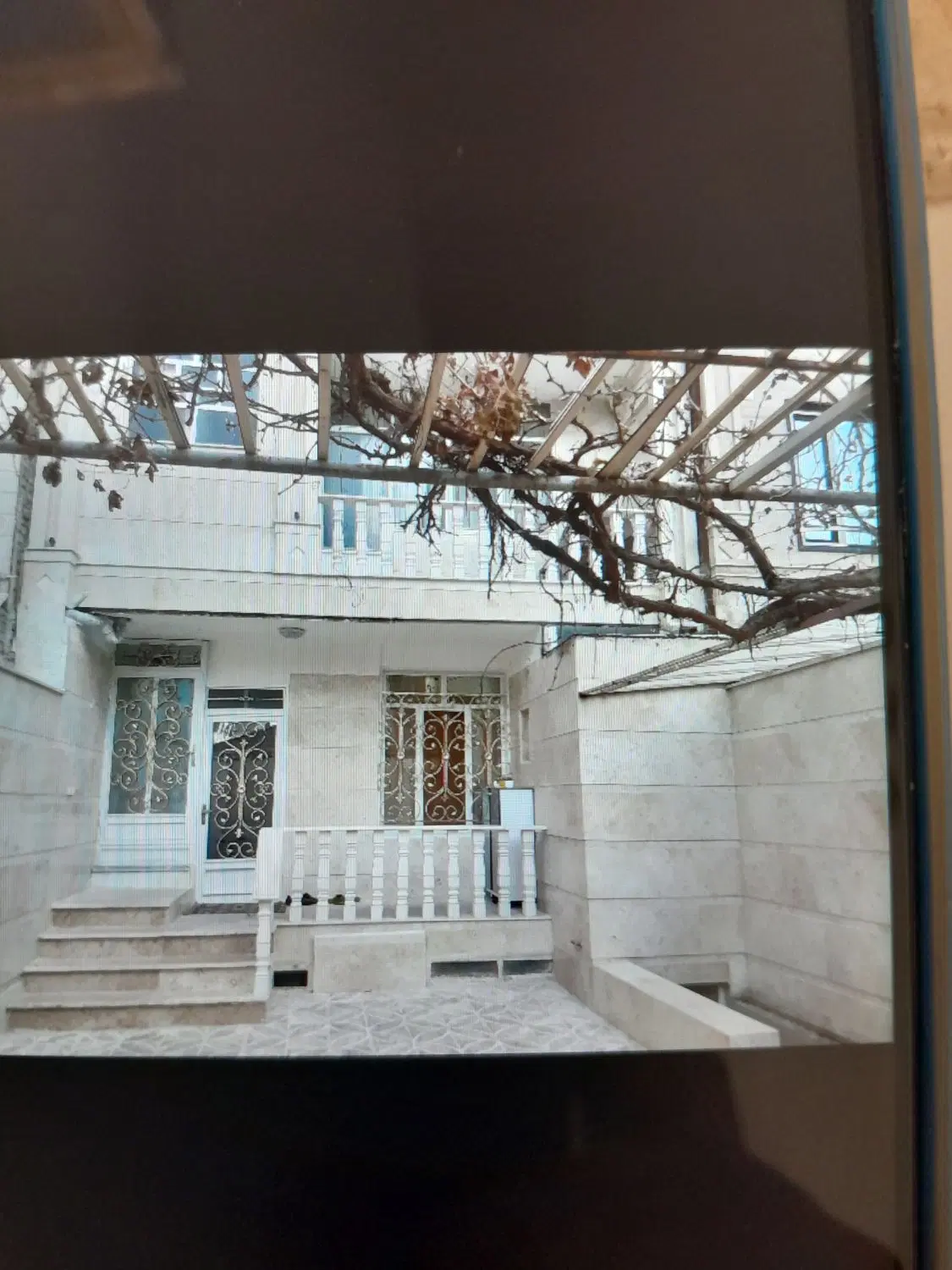 مسکونی  ۲طبقه مجزا نزدیک خیابان اصلی