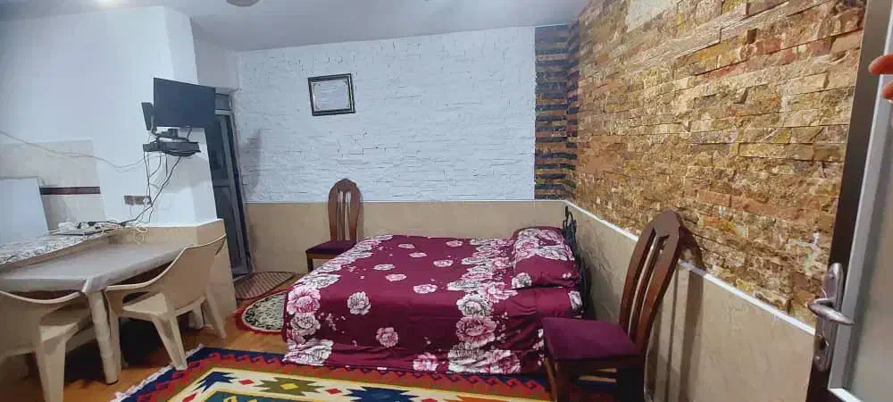 سویت نقلی نزدیک ساحل
