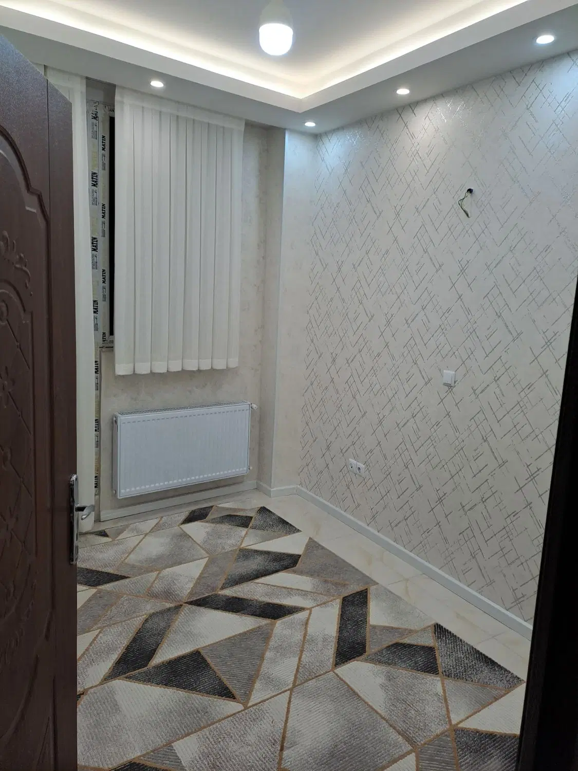 خانه ویلایی در  سعدی روبروی پارک شهرک گل سار