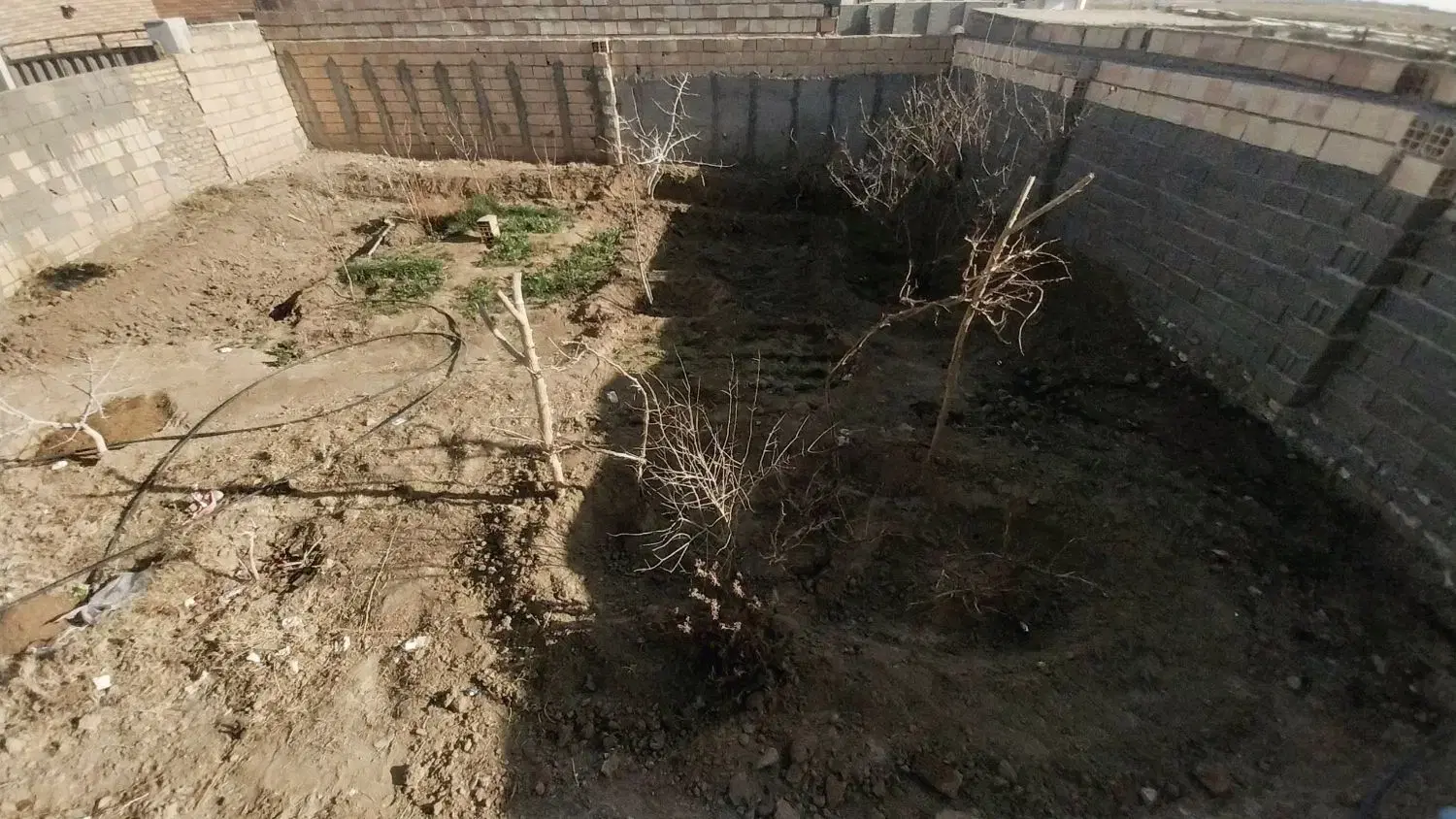 زمین مسکونی فیروزاباد (میدان امام‌رضا)