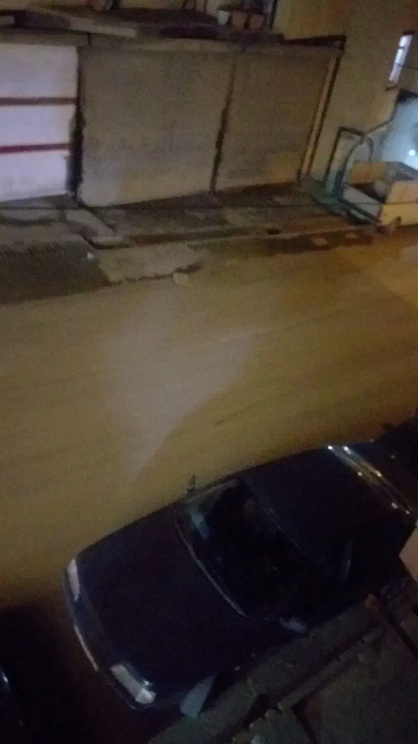 حدود۳۶متربابالکن مغازه ۴ونیم ارتفاع