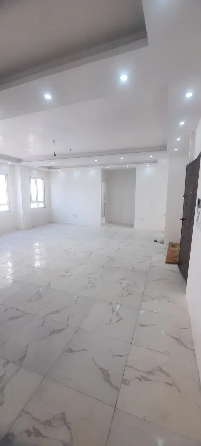آپارتمان۱۳۸متری سنددار سه خوابه تک واحدی زیر قیمت