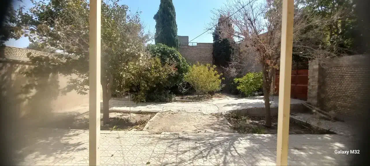 خانه ویلایی بزرگ با کلیه امکانات